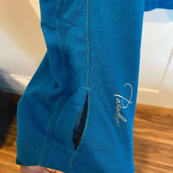 Drirelease top, size XL, great for layering - Picture 4 of 4